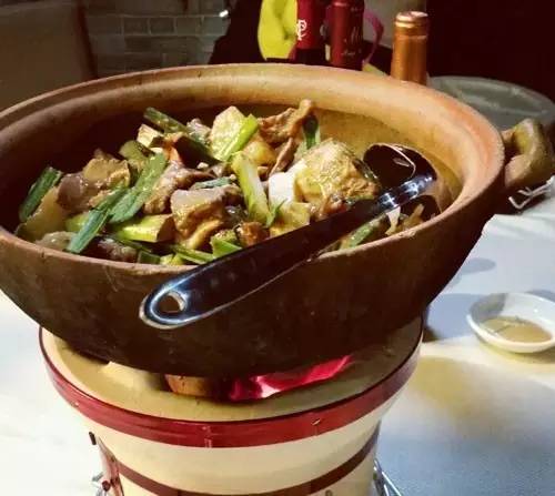 翟玉龙最新动向引发关注 云南旅游界热议其行踪