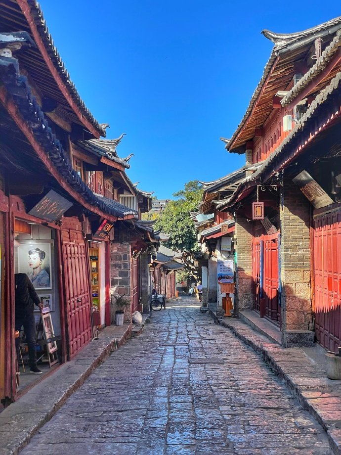 2026年瑞丽旅游全面恢复，这座边陲小城值得一去吗
