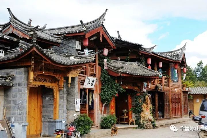 西安游客组团探访丽江古城，感受纳西文化魅力
